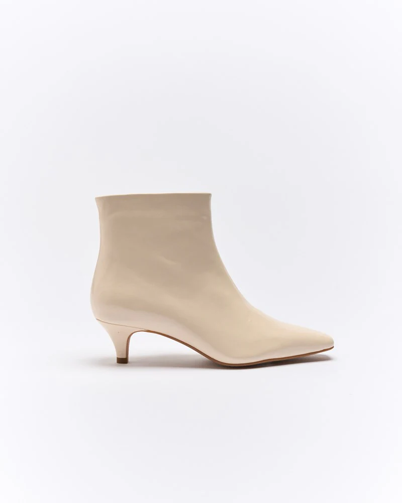 Vera Boot - Vanilla